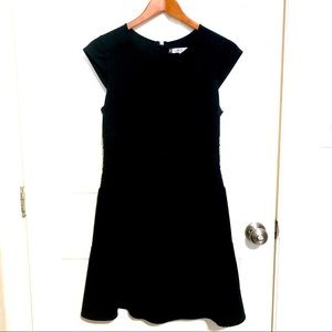 Jennifer Lopez cute black dress size : 10
